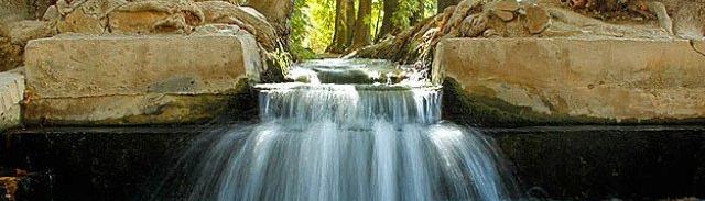 The Hasanabad Moshir qanat is a flow of crystal-clear water deep within the hot and scorching regions.